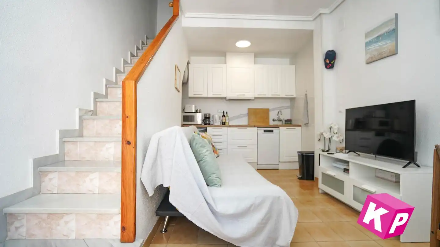 Cuina de Casa o xalet en venda en Santa Pola amb Aire condicionat, Terrassa i Moblat