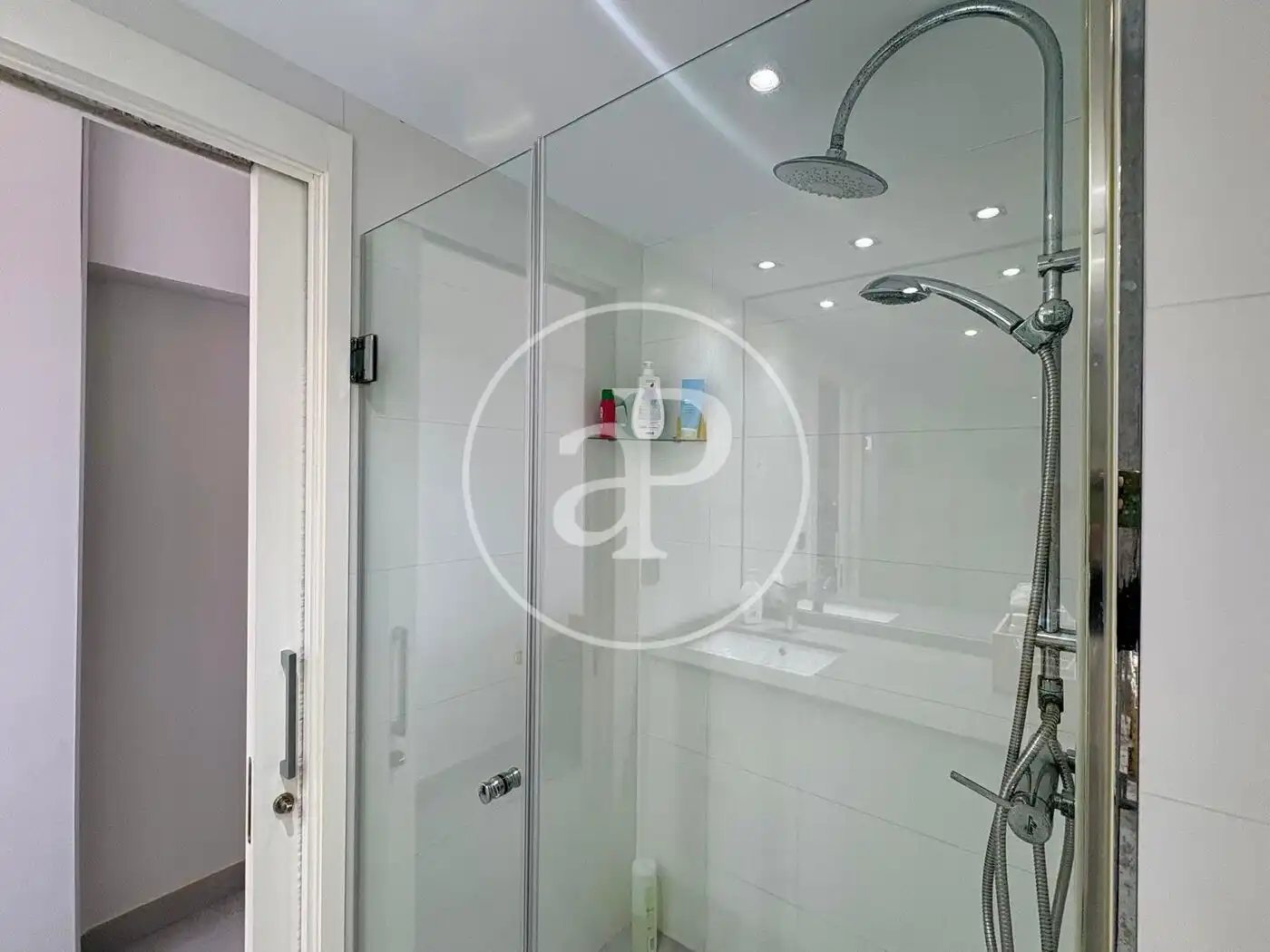 Badezimmer von Wohnung zur Miete in Canet d'En Berenguer mit Klimaanlage, Heizung und Privatgarten