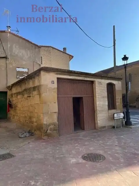 Business premises for sale in Avenida PUENTE RIO EBRO, imagen 2