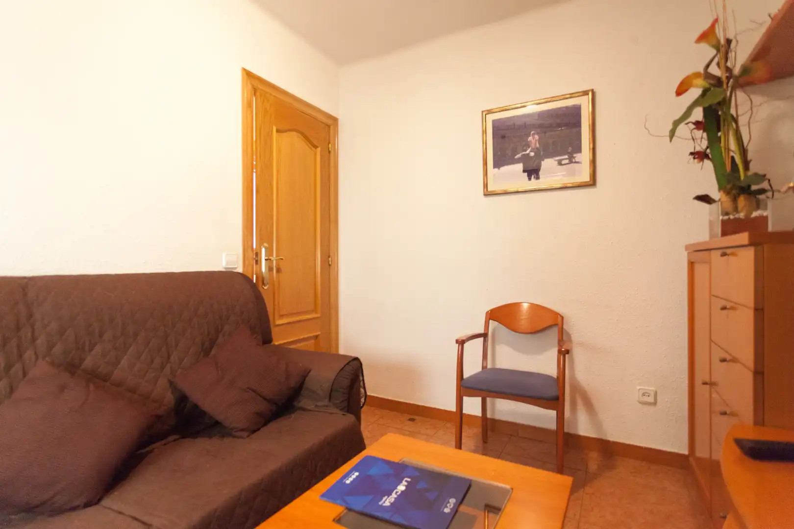 Sala d'estar de Pis en venda en L'Hospitalet de Llobregat amb Calefacció