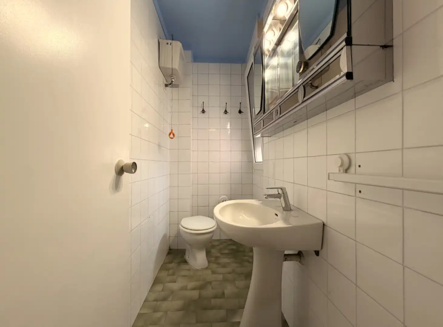 Badezimmer von Wohnung zur Miete in Los Corrales de Buelna  mit Heizung, Privatgarten und Parkett