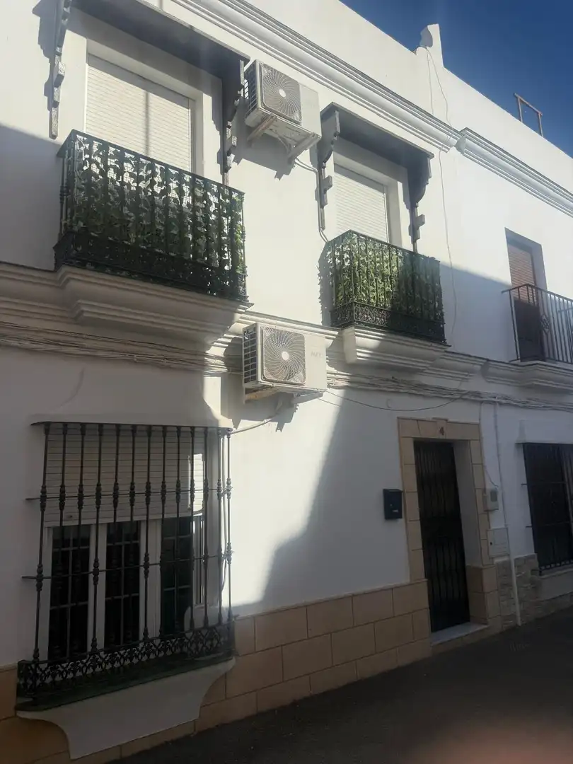 Vista exterior de Casa o chalet en venta en Chiclana de la Frontera con Aire acondicionado, Calefacción y Terraza