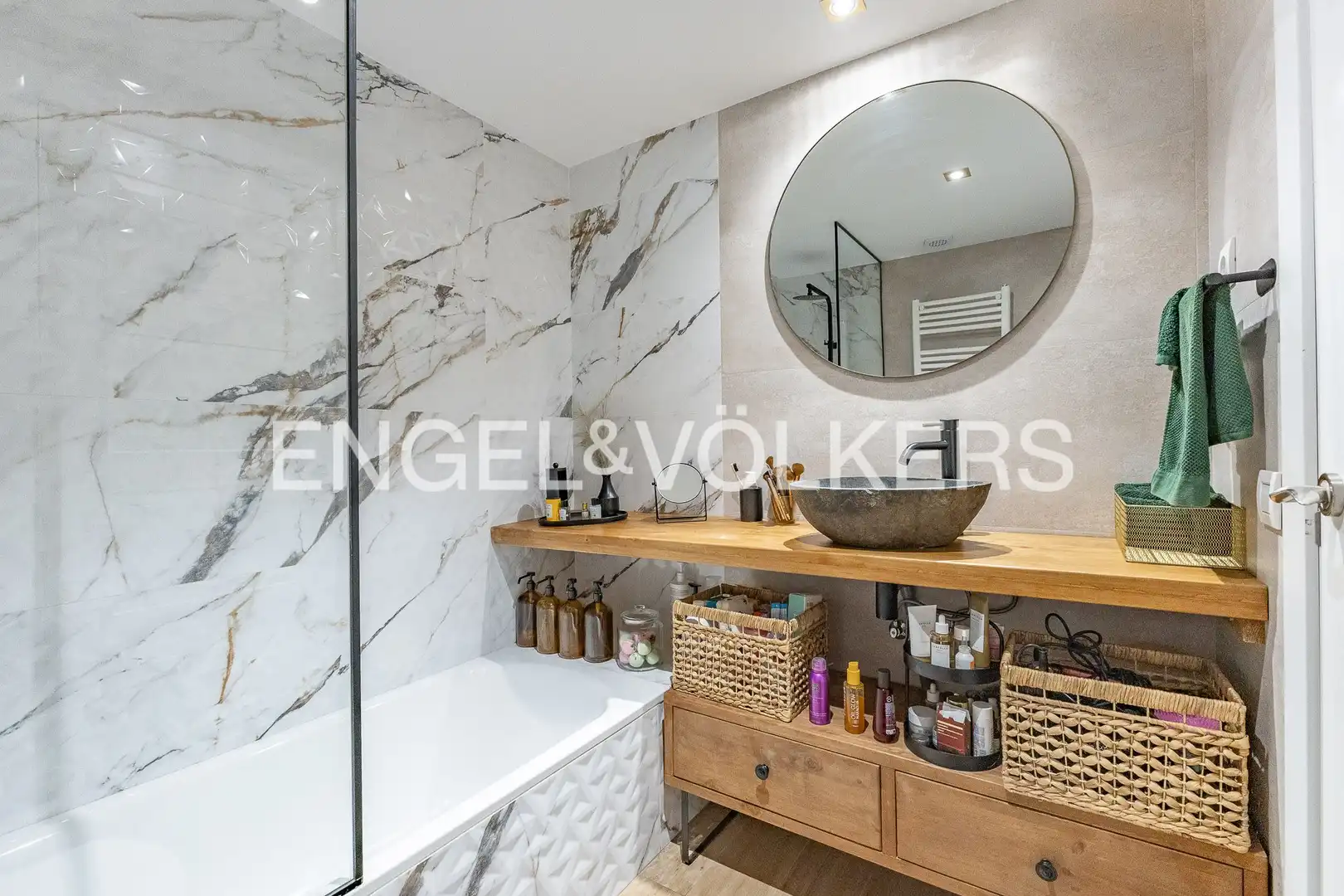 Baño de Dúplex en venta en Rubí con Calefacción, Parquet y Terraza
