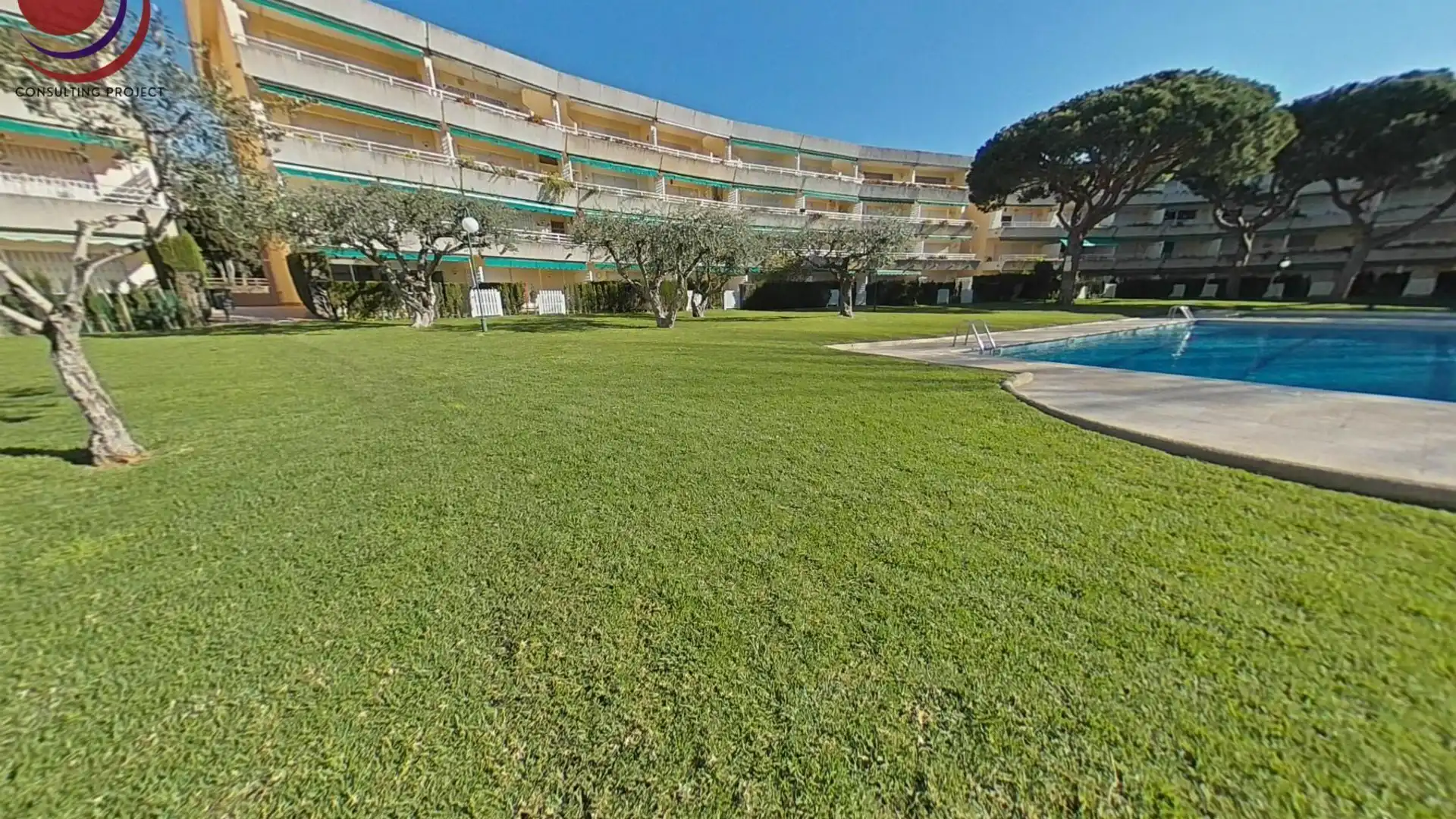 Vista exterior de Pis en venda en El Vendrell amb Terrassa, Alarma i Piscina comunitària