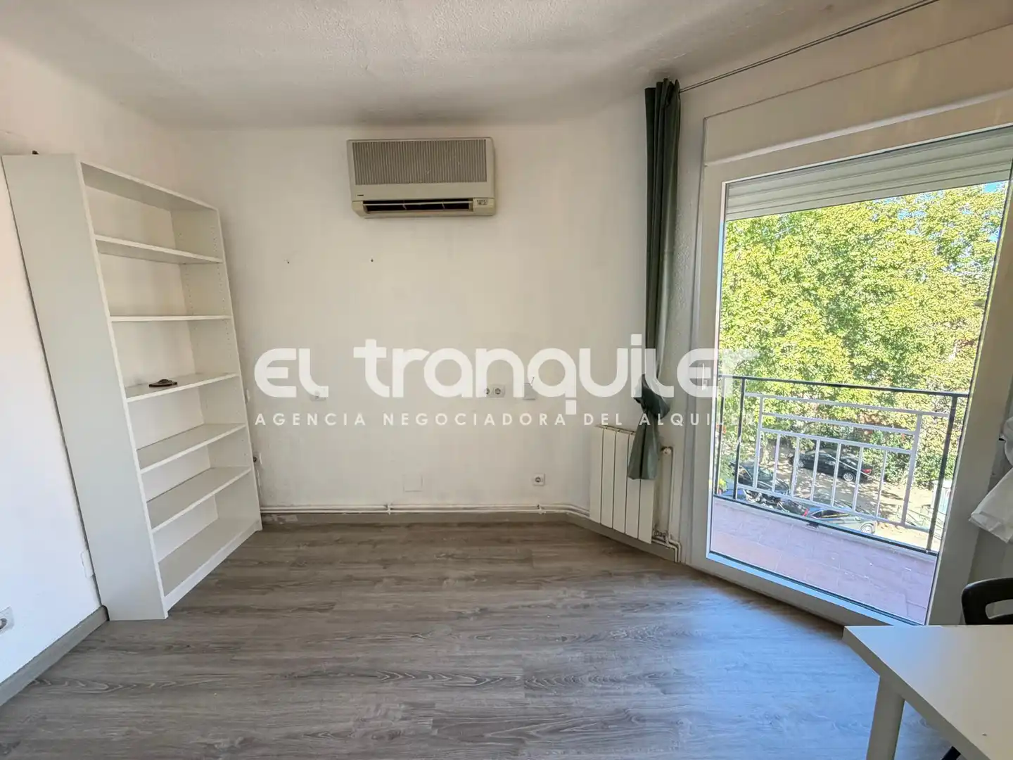 Habitación de Piso de alquiler en Madrid con Aire acondicionado, Terraza y Amueblado