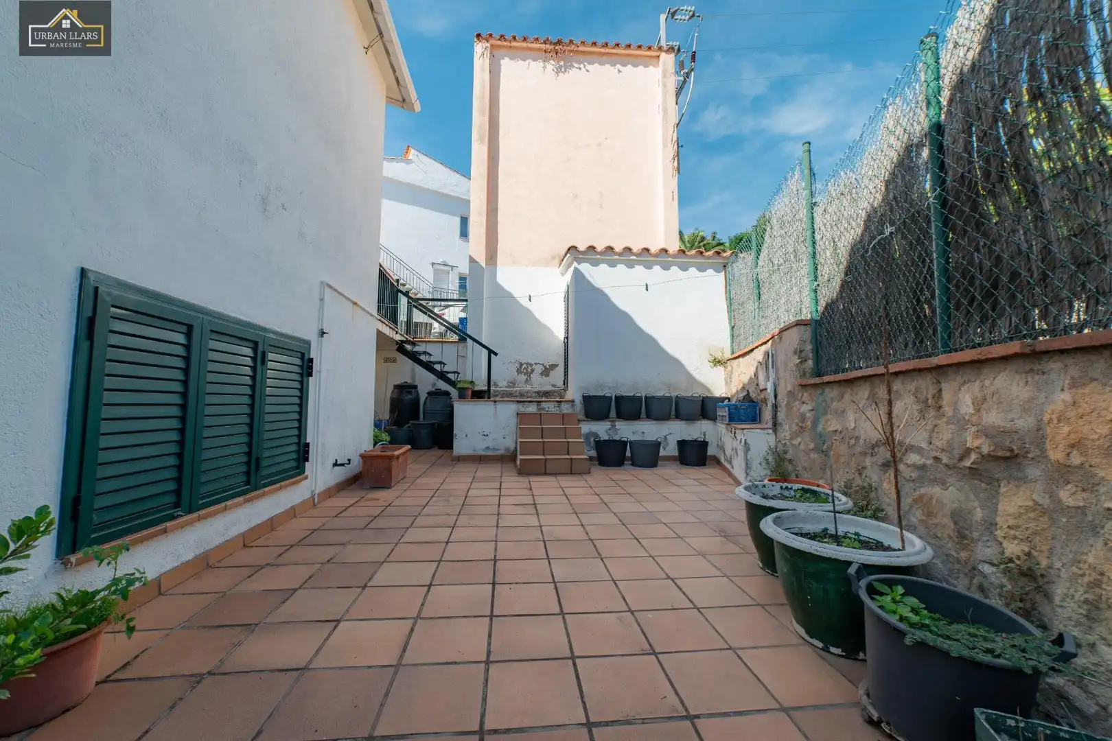 Vista exterior de Casa o chalet en venta en Sant Vicenç de Montalt con Jardín privado, Parquet y Piscina comunitaria