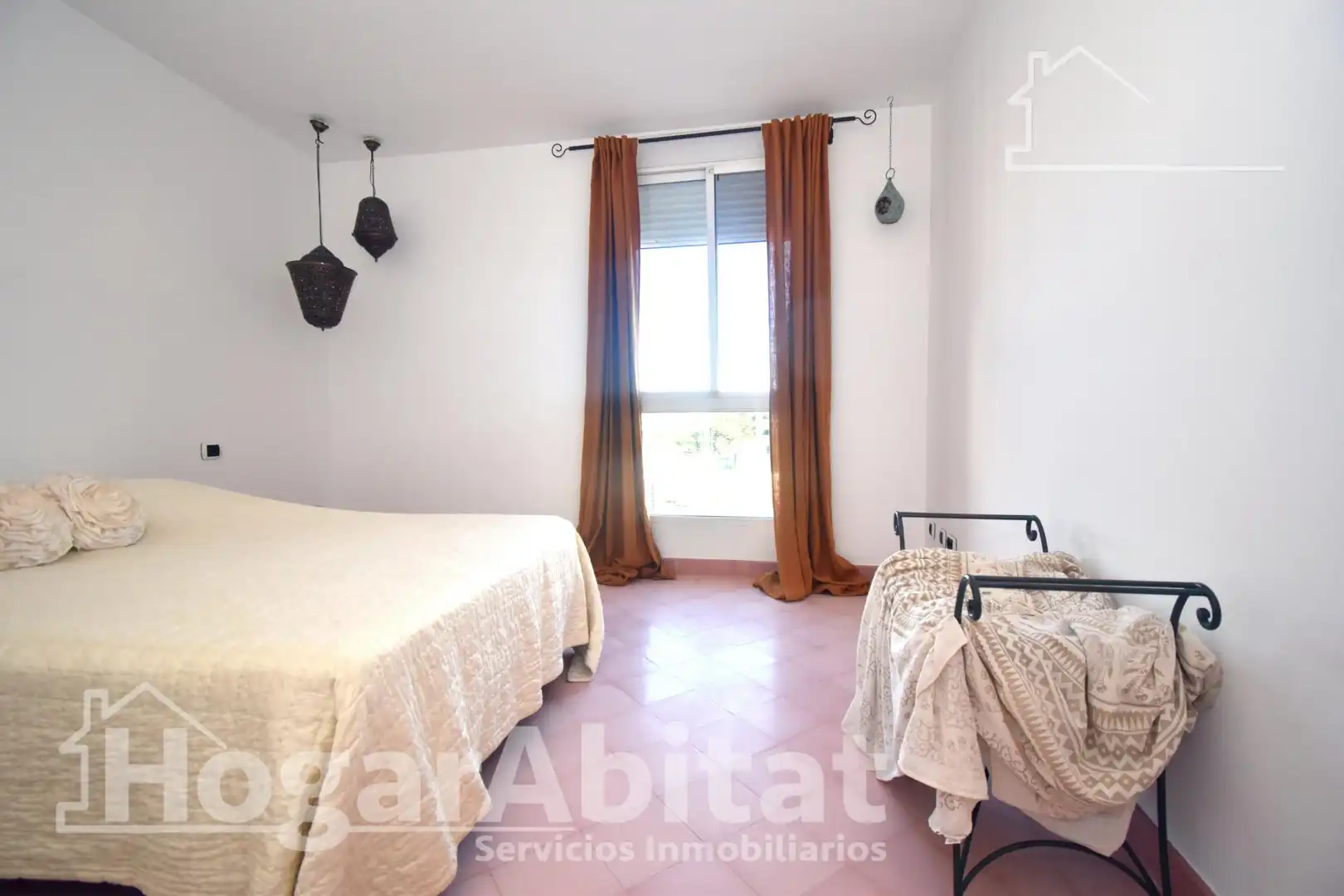 Habitación de Piso en venta en Les Alqueries / Alquerías del Niño Perdido con Aire acondicionado y Terraza