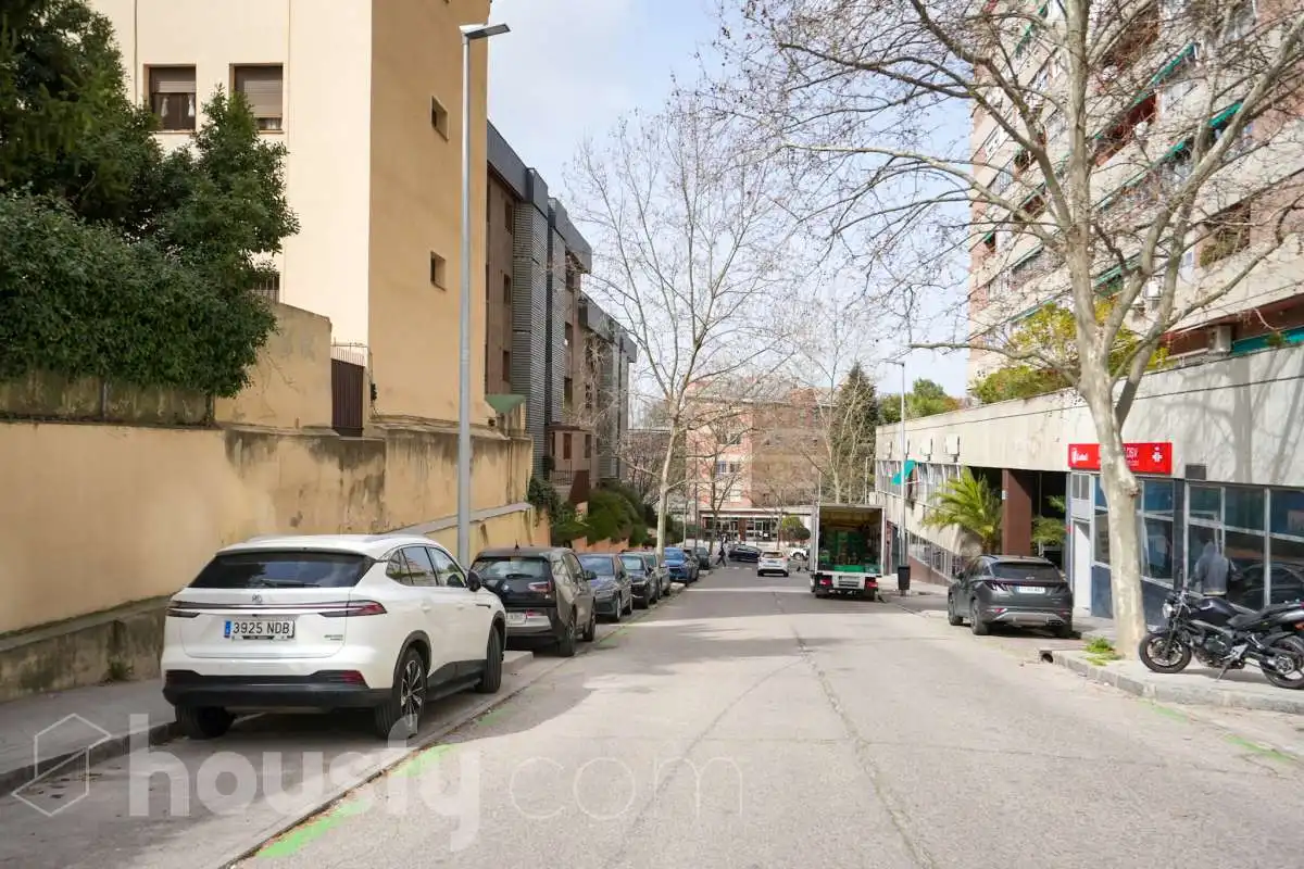 Flat for sale in Calle Santiago Rusiñol, Ciudad Universitaria