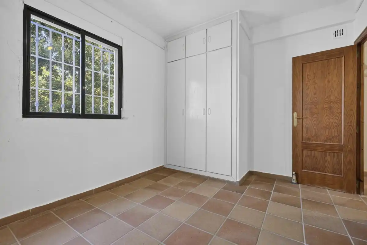 Haus oder Chalet zum Verkauf in Bollullos de la Mitación mit Klimaanlage, Heizung und Privatgarten