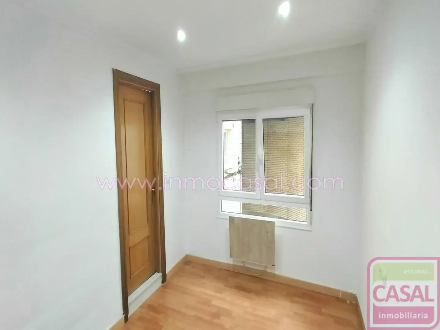 Habitación de Piso en venta en Proaza con Calefacción