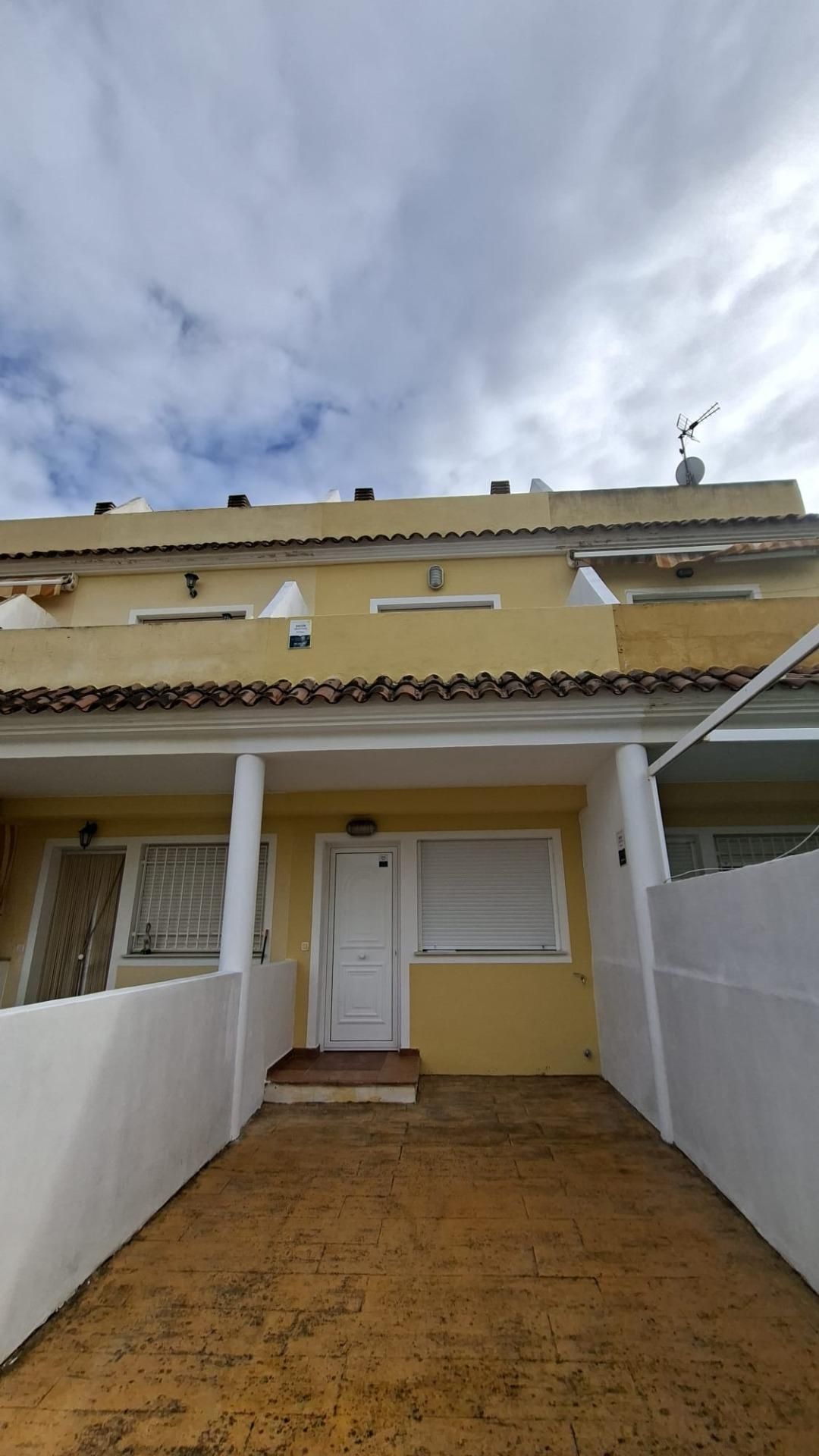 Vista exterior de Casa adosada en venta en Miramar con Aire acondicionado, Jardín privado y Terraza