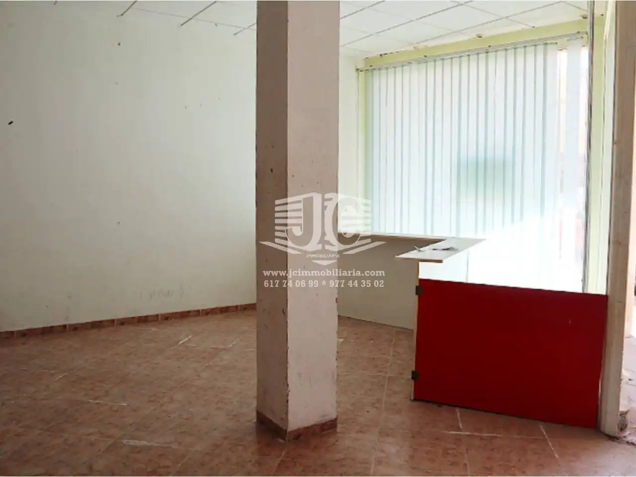 Business premises for sale in Calle Recinte Festiu, imagen 2