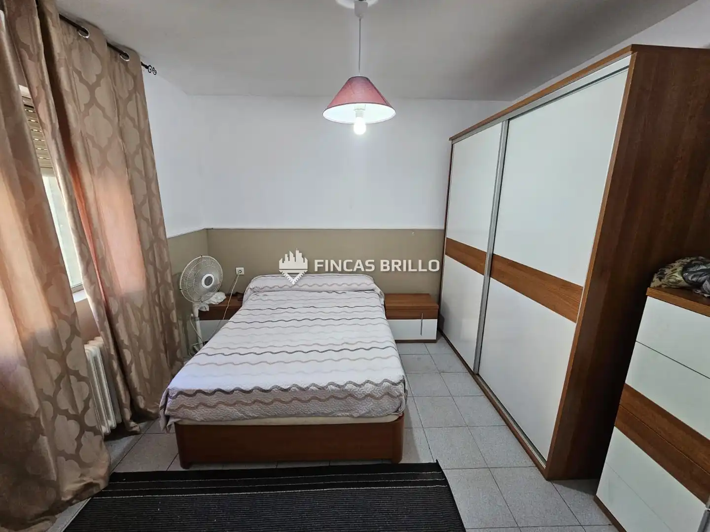 Habitación de Casa adosada en venta en Cáceres con Aire acondicionado, Calefacción y Amueblado