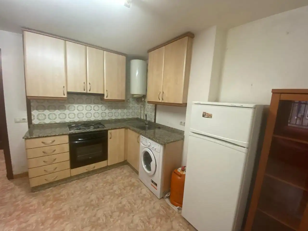 Kitchen of Flat for rent in Santiago de Compostela   with Furnished
