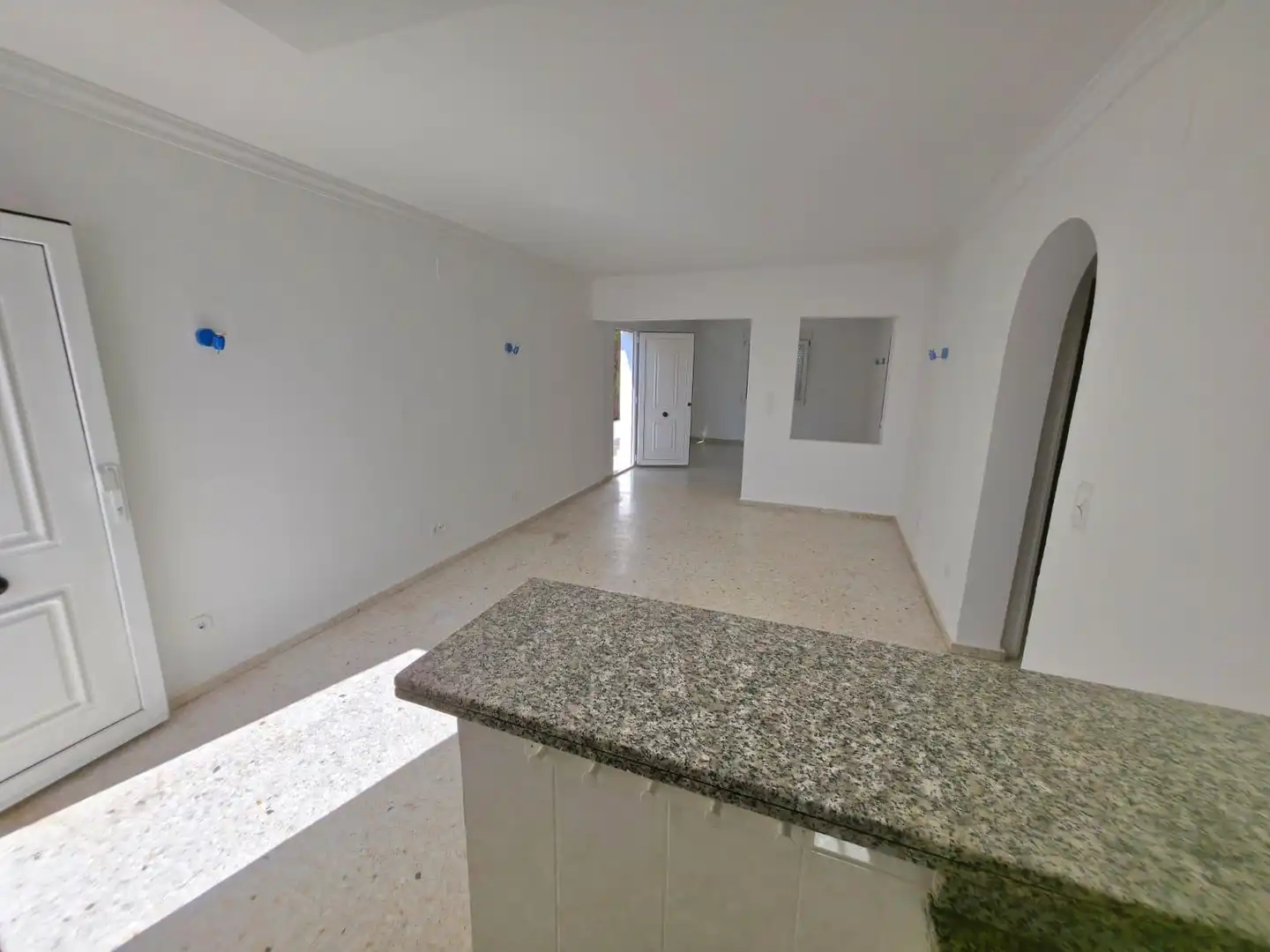 Casa aparellada amb jardí en venda a Las Marinas / Les Marines, imagen 3