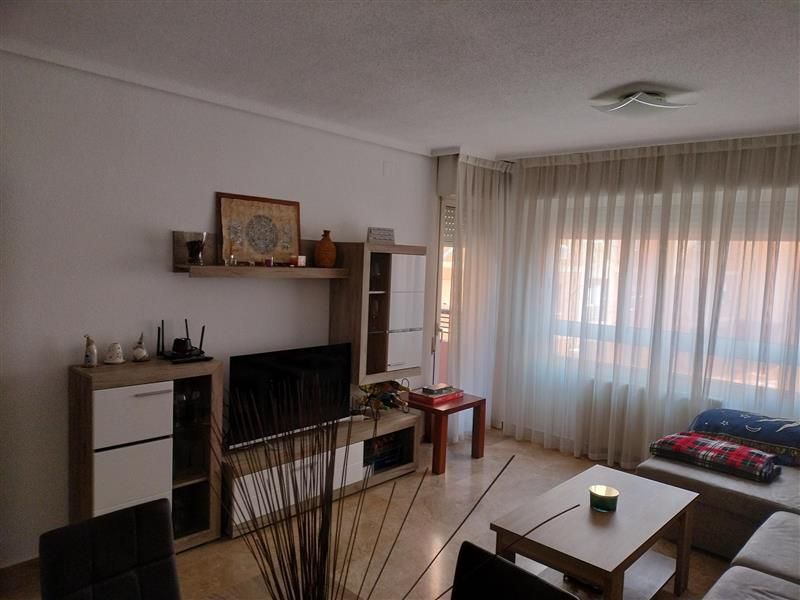 Sala d'estar de Pis de lloguer en  Albacete Capital amb Calefacció i Balcó