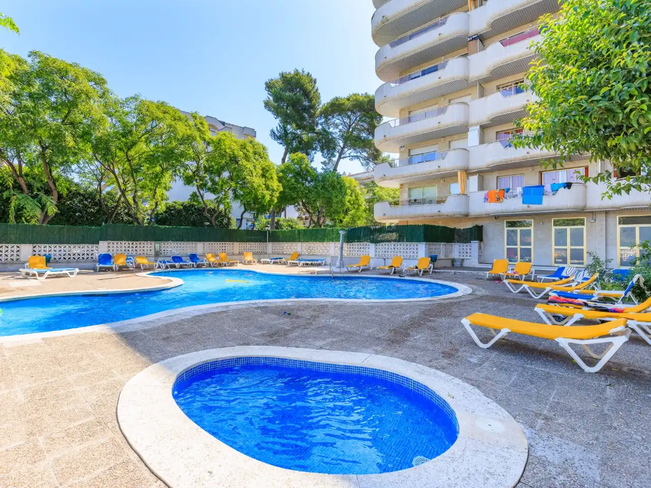 Apartamento con piscina en venta en Fra Jupiner Serra 1, imagen 3