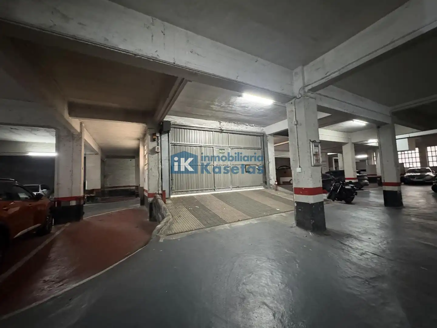 Parkplatz von Garage zum Verkauf in Basauri 