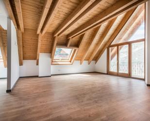 Living room of Attic for sale in Naut Aran  with Balcony