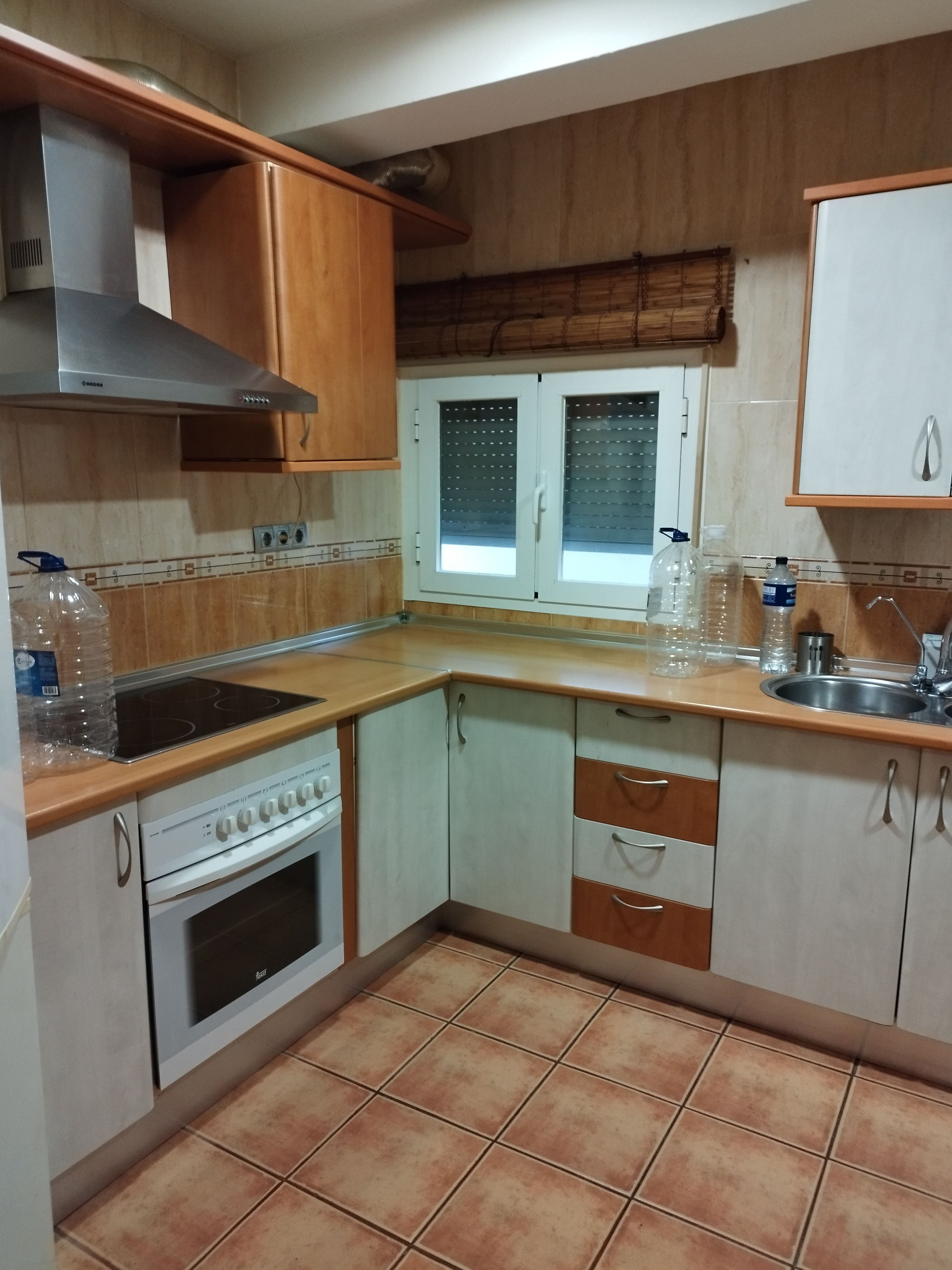 Apartment to rent in Calle Laborde, Centro