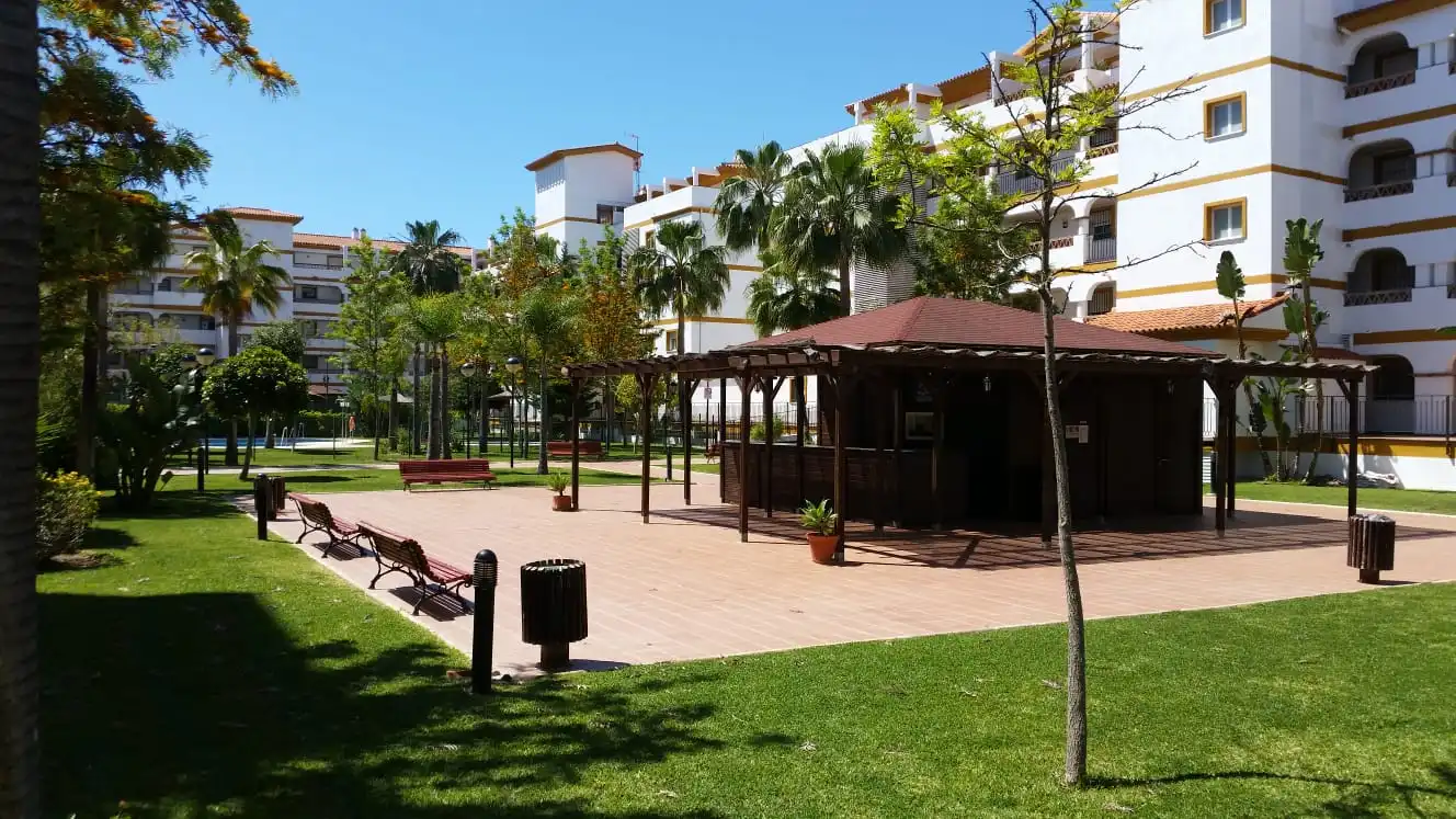 Vista exterior de Àtic de lloguer amb opció a compra en Mijas amb Aire condicionat, Terrassa i Moblat