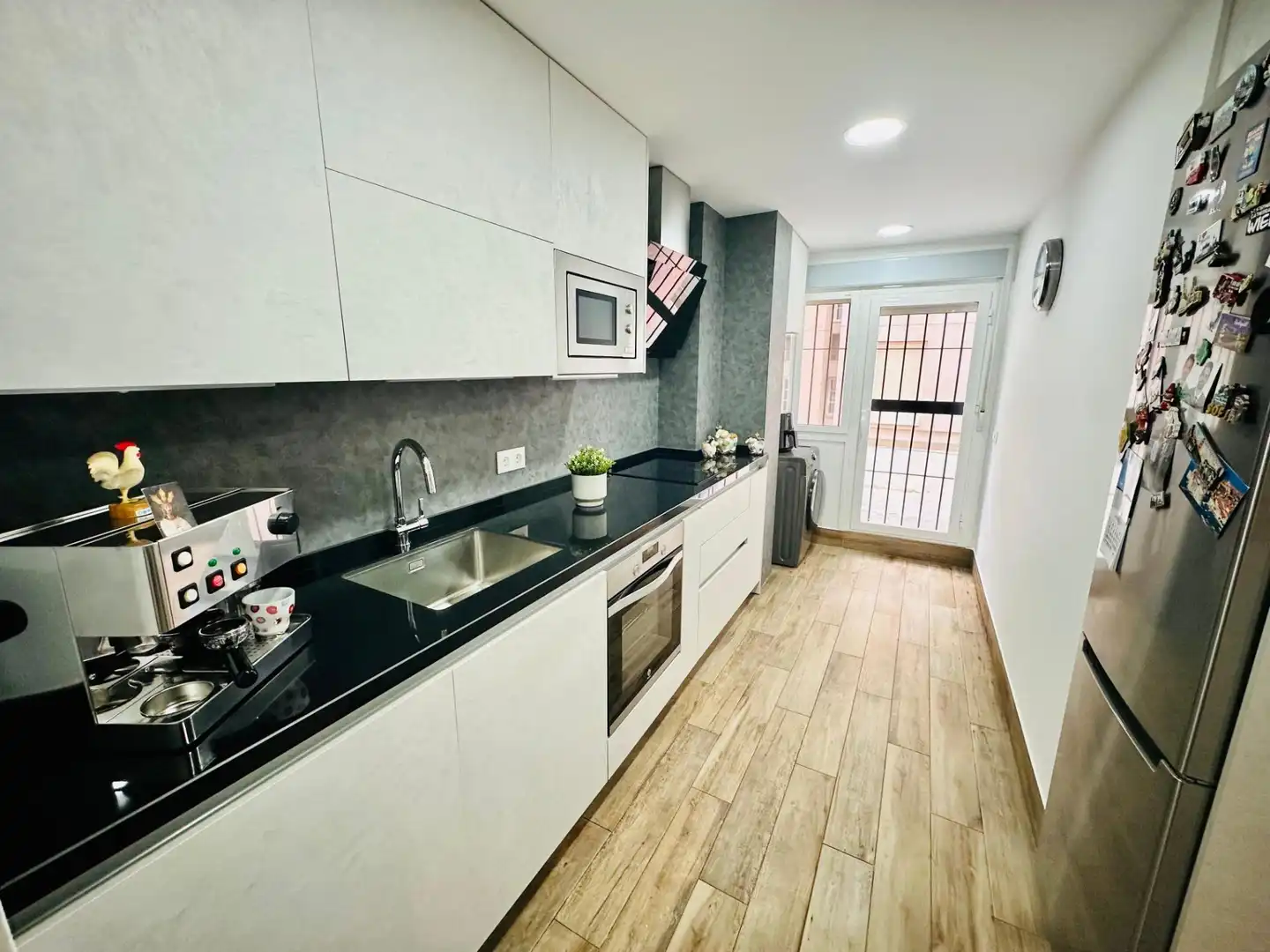 Küche von Wohnung zum Verkauf in Málaga Capital mit Klimaanlage, Terrasse und Balkon