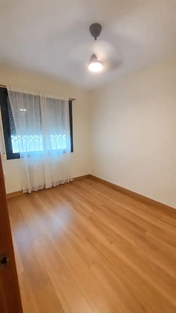Bedroom of Flat for sale in Barcelona  with Heating