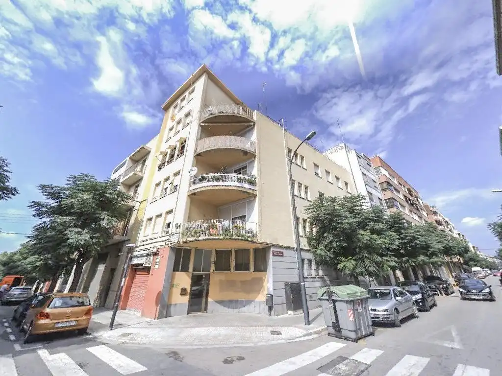 Piso con terraza en venta en Ponent