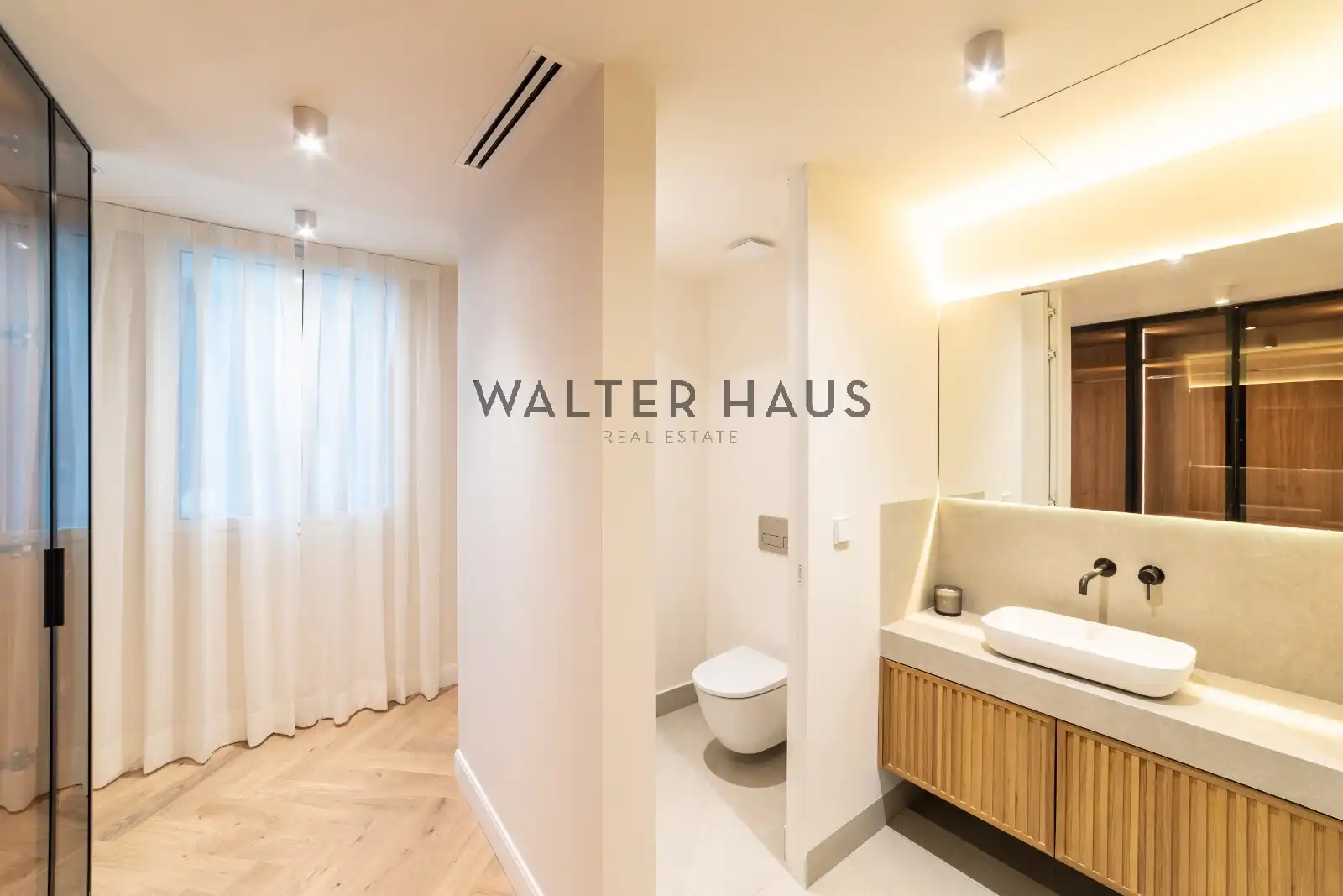 Flat for sale in Calle de Quevedo, Cortes - Huertas