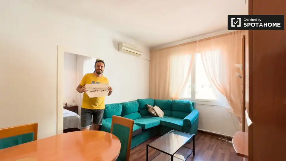 Living room of Flat for rent in Barcelona  with Air Conditioner, Heating and Furnished