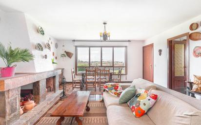 Casa o xalet en venda a  CERREDO, 10, Quintes - Arroes