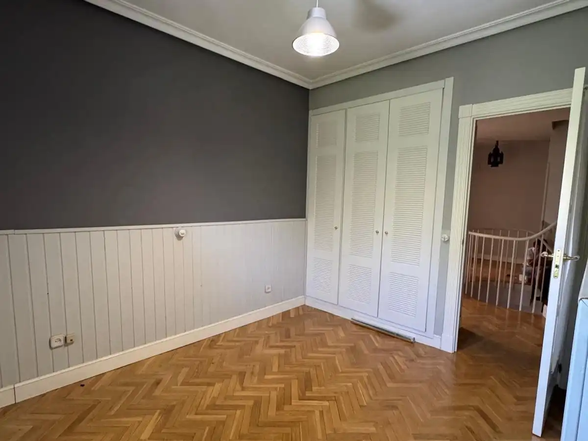 Bedroom of Detached homes for sale in Galapagar  with Air Conditioner, Heating and Private garden