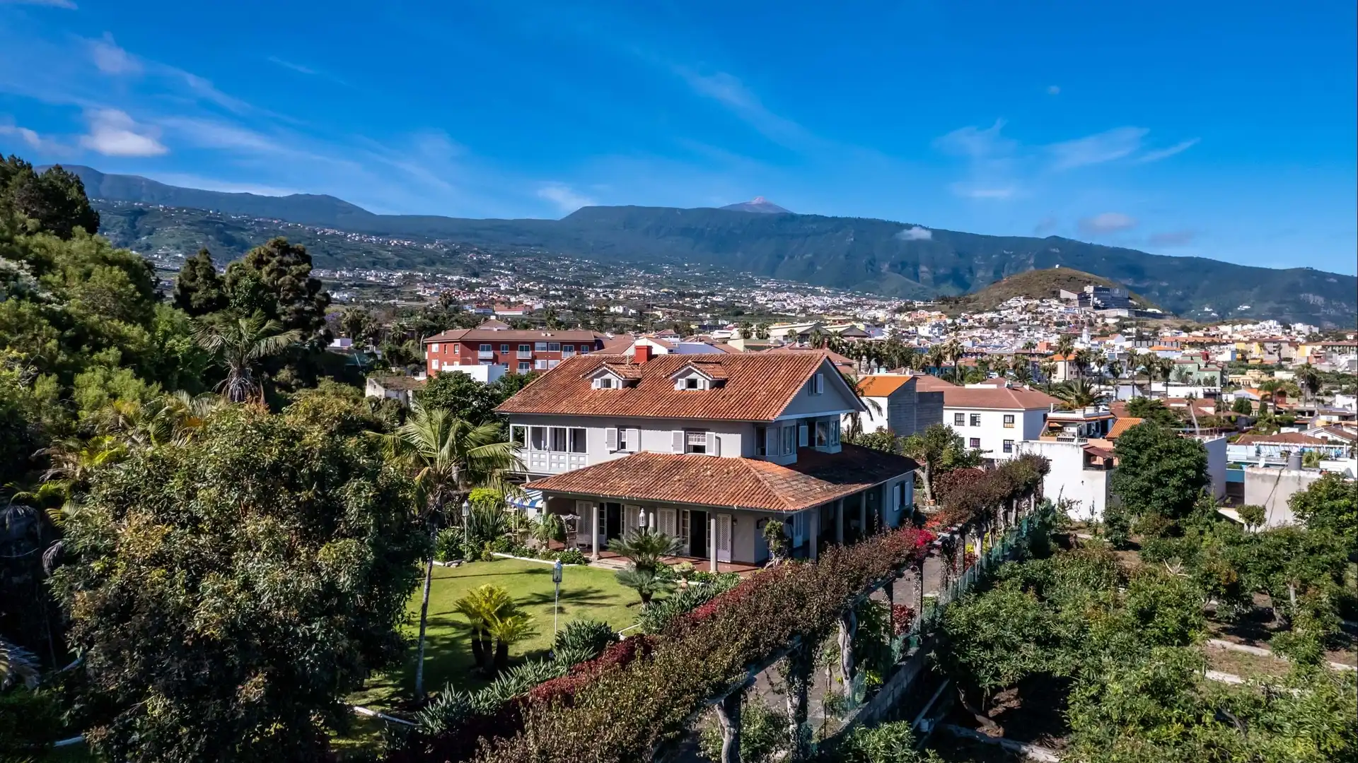 Exterior view of Single-family semi-detached for sale in Puerto de la Cruz  with Terrace, Storage room and Balcony