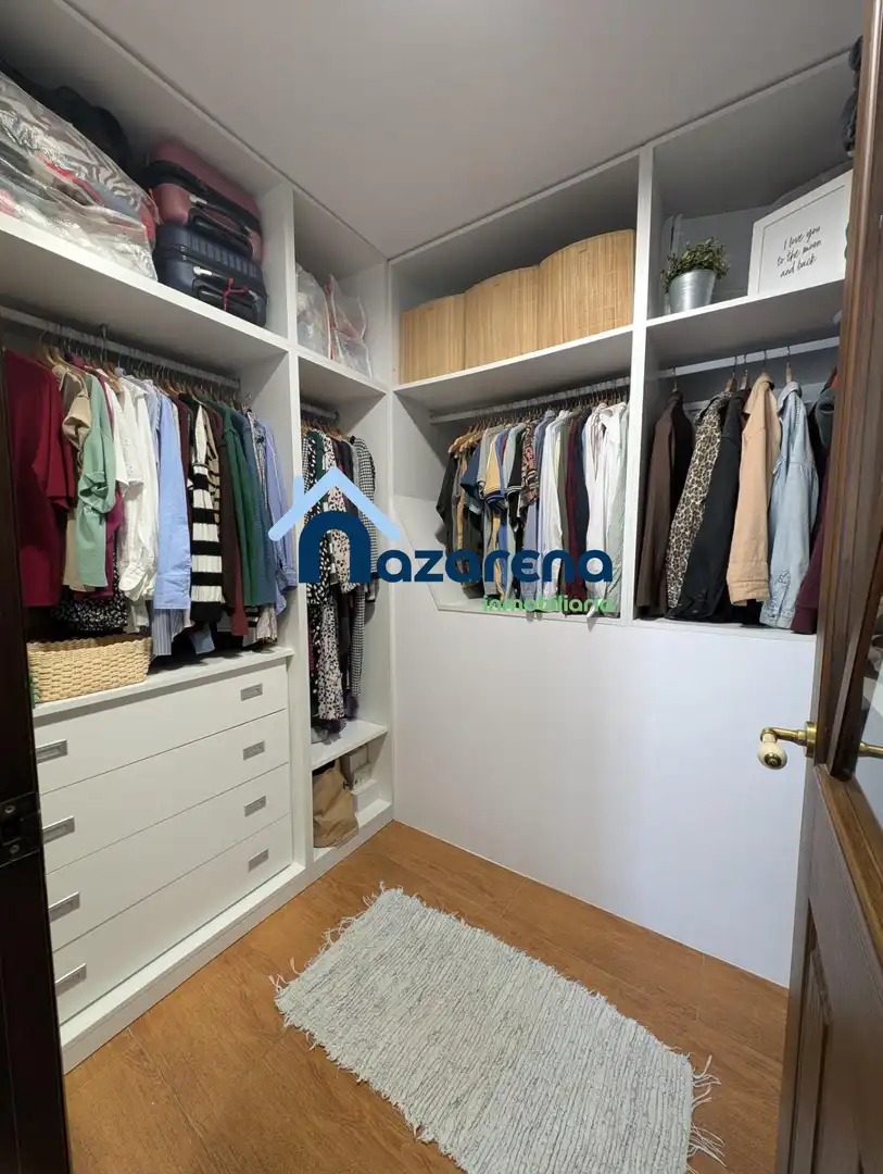 Casa adosada en venta en Dos Hermanas con Aire acondicionado