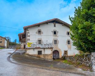 Vista exterior de Finca rústica en venda en Larraun amb Terrassa