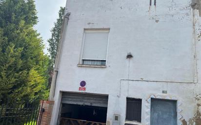 Vista exterior de Casa o xalet en venda en Quart de Poblet amb Terrassa, Traster i Balcó