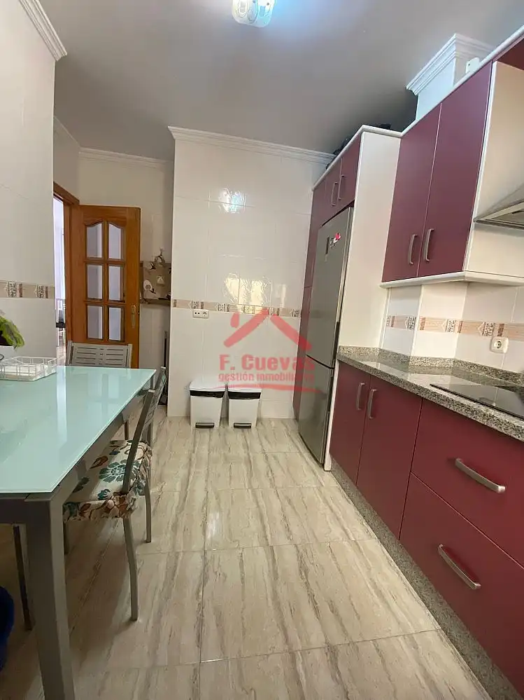 Cuina de Apartament en venda en Vélez-Málaga amb Aire condicionat, Calefacció i Terrassa