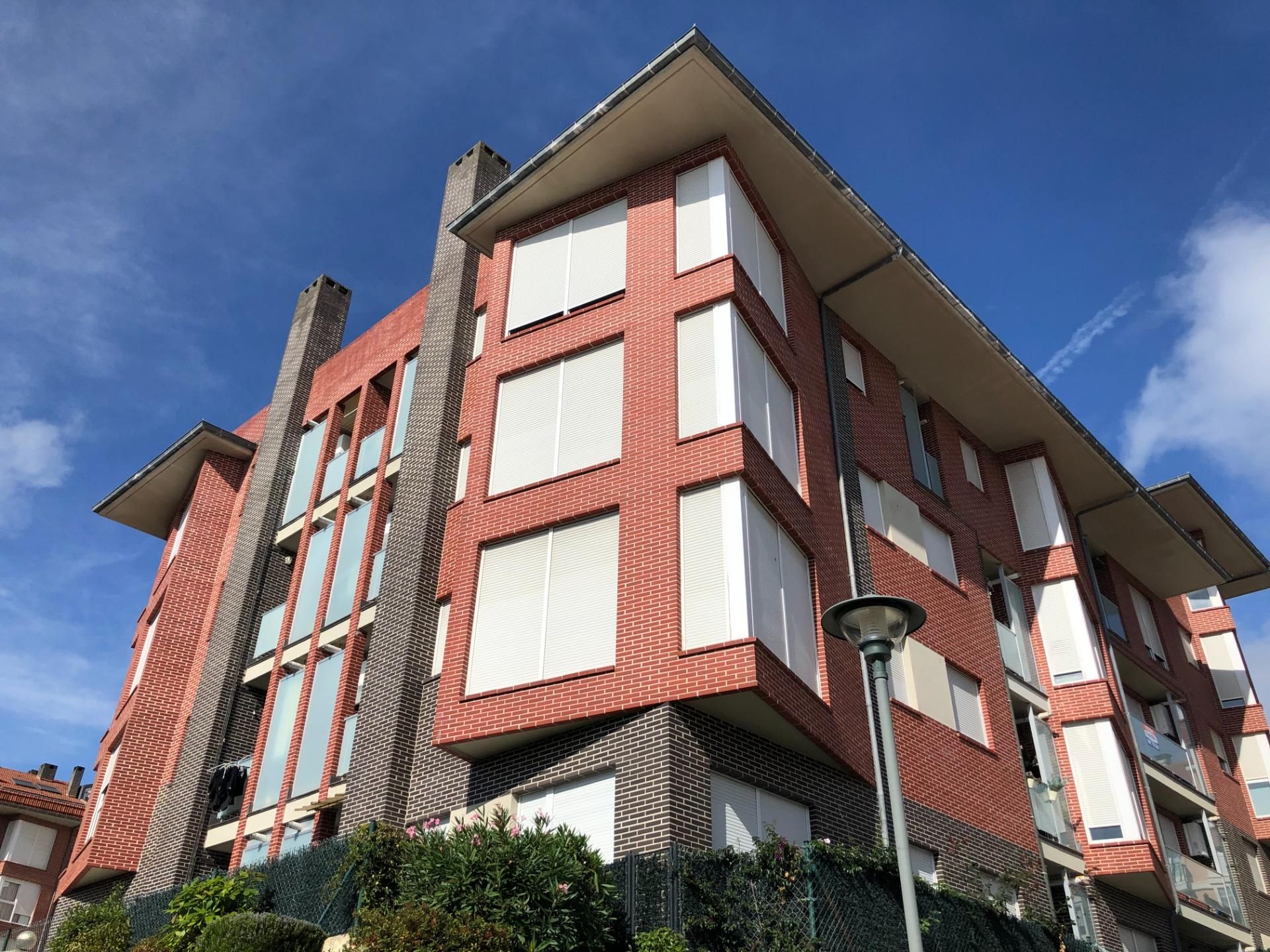 Exterior view of Garage for sale in San Vicente de la Barquera