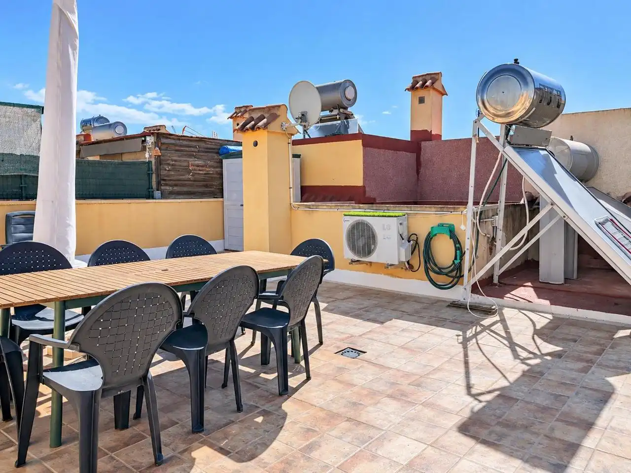 Casa aparellada amb piscina en venda a Calle de Creta, imagen 27