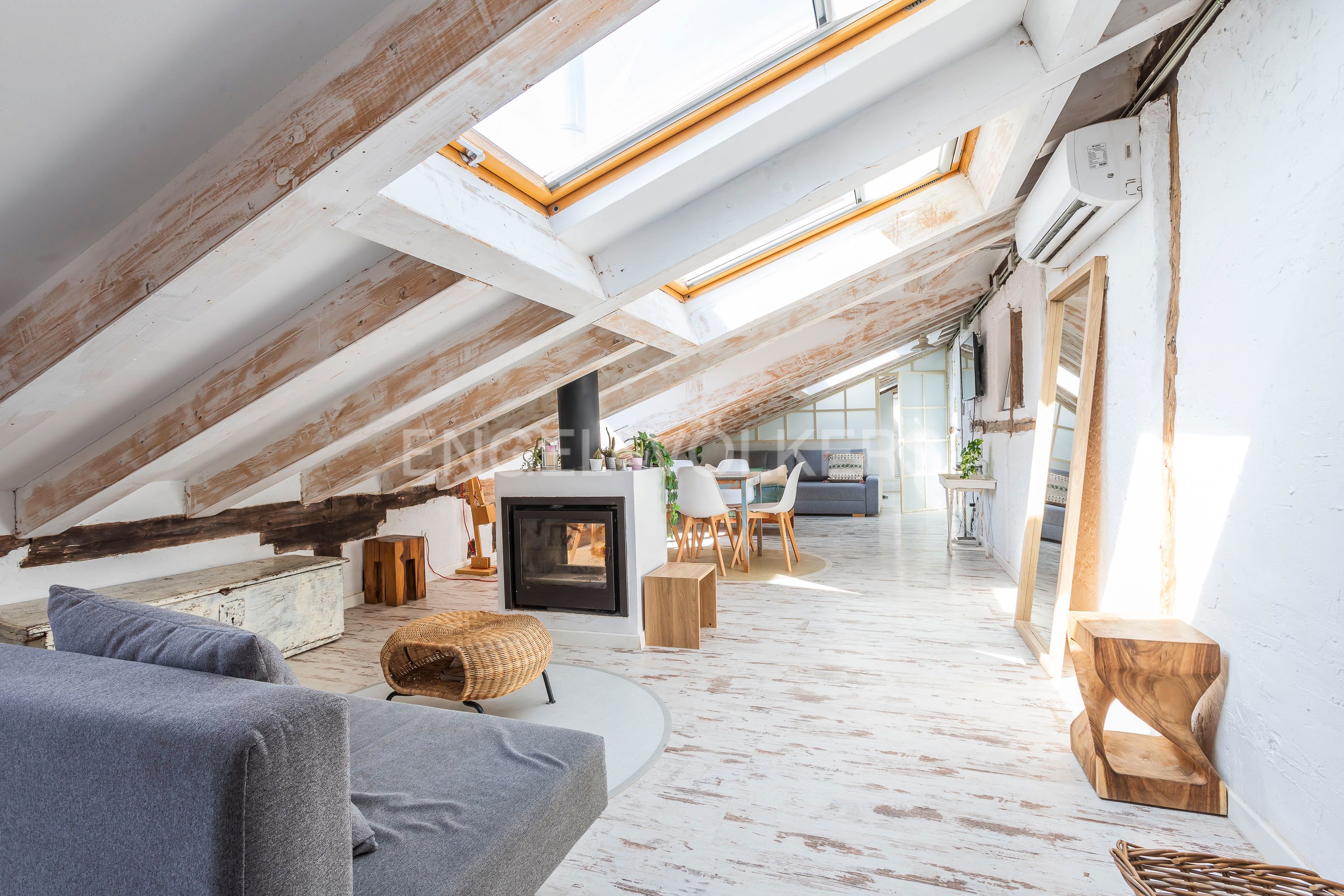 Living room of Apartment for sale in  Madrid Capital  with Air Conditioner, Heating and Furnished