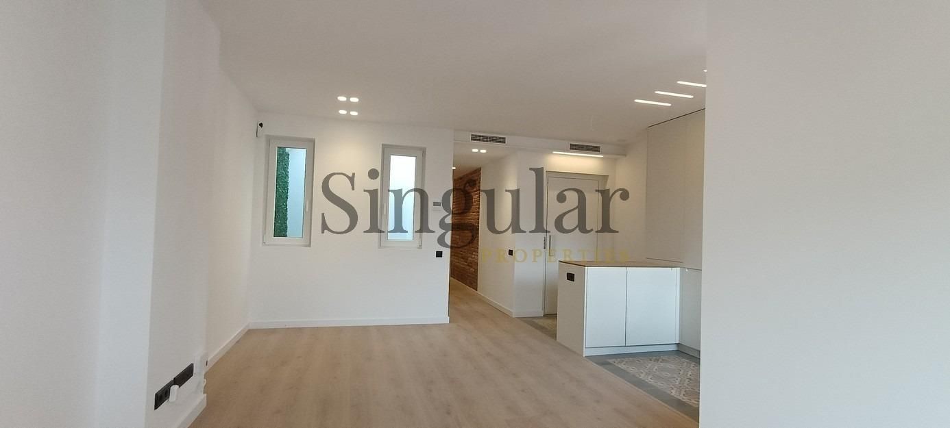 Sala d'estar de Àtic en venda en  Barcelona Capital amb Aire condicionat, Calefacció i Terrassa