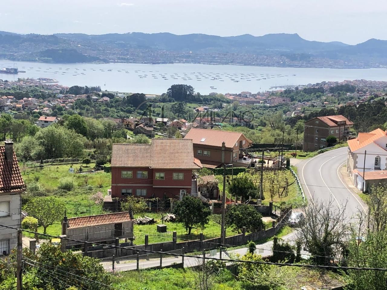 Vista exterior de Casa o xalet en venda en Moaña amb Calefacció, Jardí privat i Terrassa