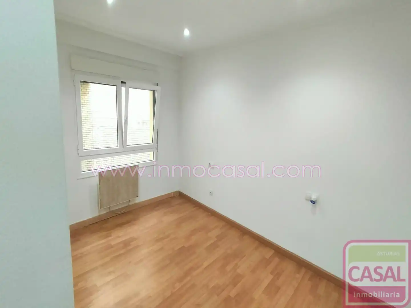 Habitación de Piso en venta en Proaza con Calefacción