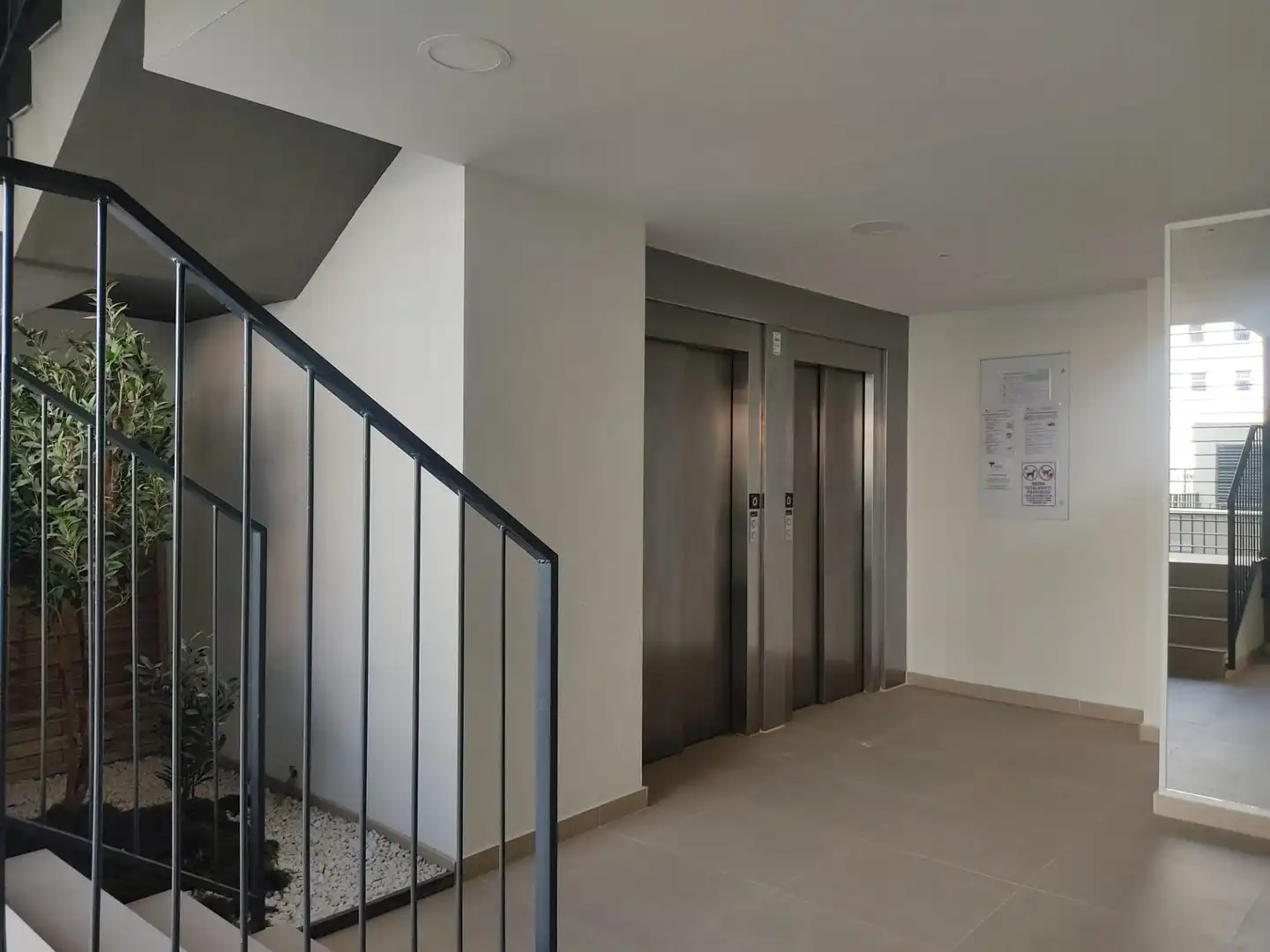 Wohnung zur Miete in Dos Hermanas mit Klimaanlage, Heizung und Terrasse