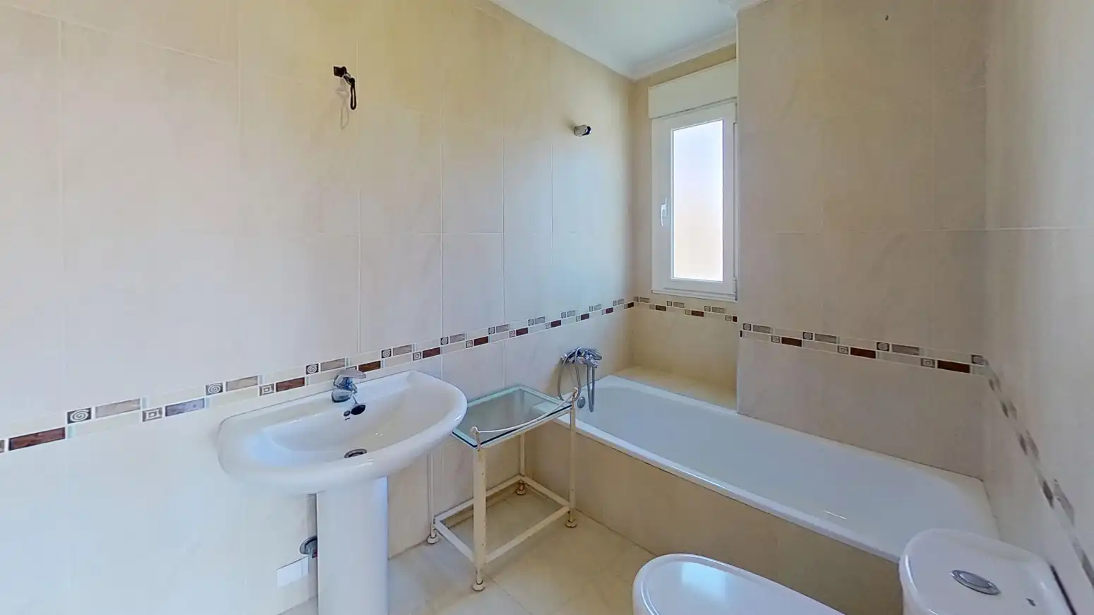 Bathroom of Houses for sale in Piélagos  with Heating, Private garden and Balcony