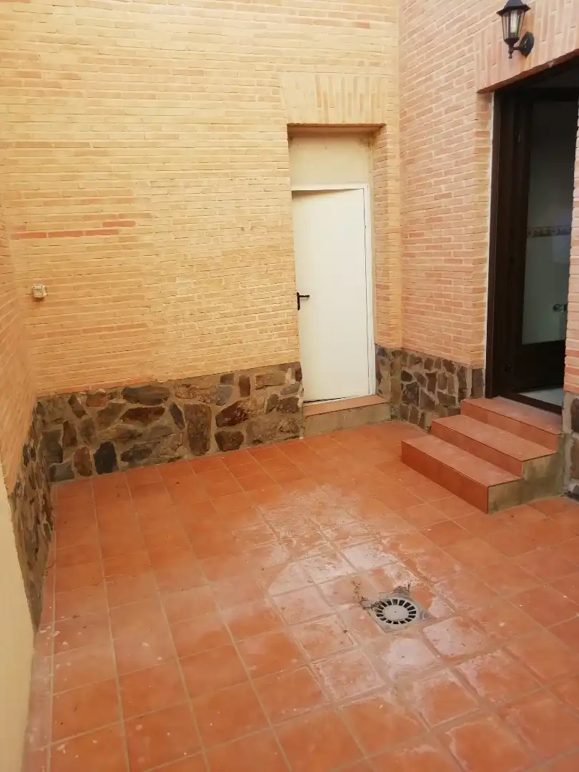 Casa o chalet de alquiler en Polán con Calefacción, Terraza y Trastero