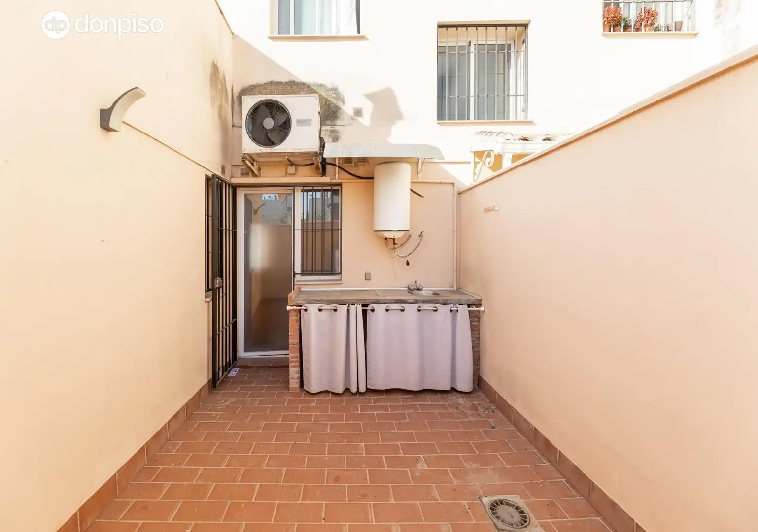 Terrassa de Planta baixa en venda en Armilla amb Aire condicionat