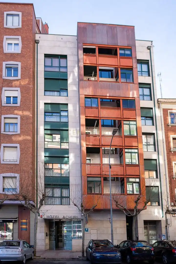 Vista exterior de Edificio en venta en Miranda de Ebro