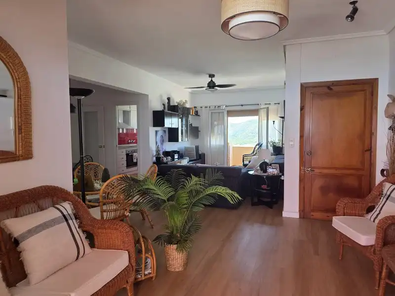 Wohnzimmer von Wohnungen zum Verkauf in Cullera mit Klimaanlage, Heizung und Parkett