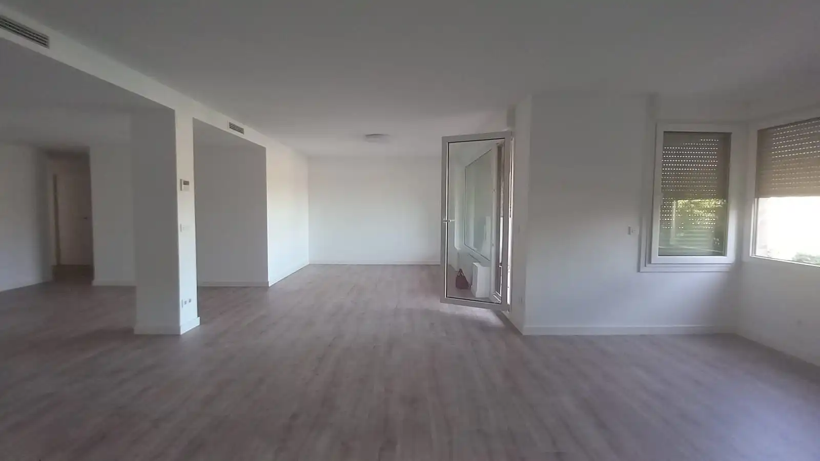Sala de estar de Piso de alquiler en Zaragoza con Aire acondicionado, Calefacción y Parquet